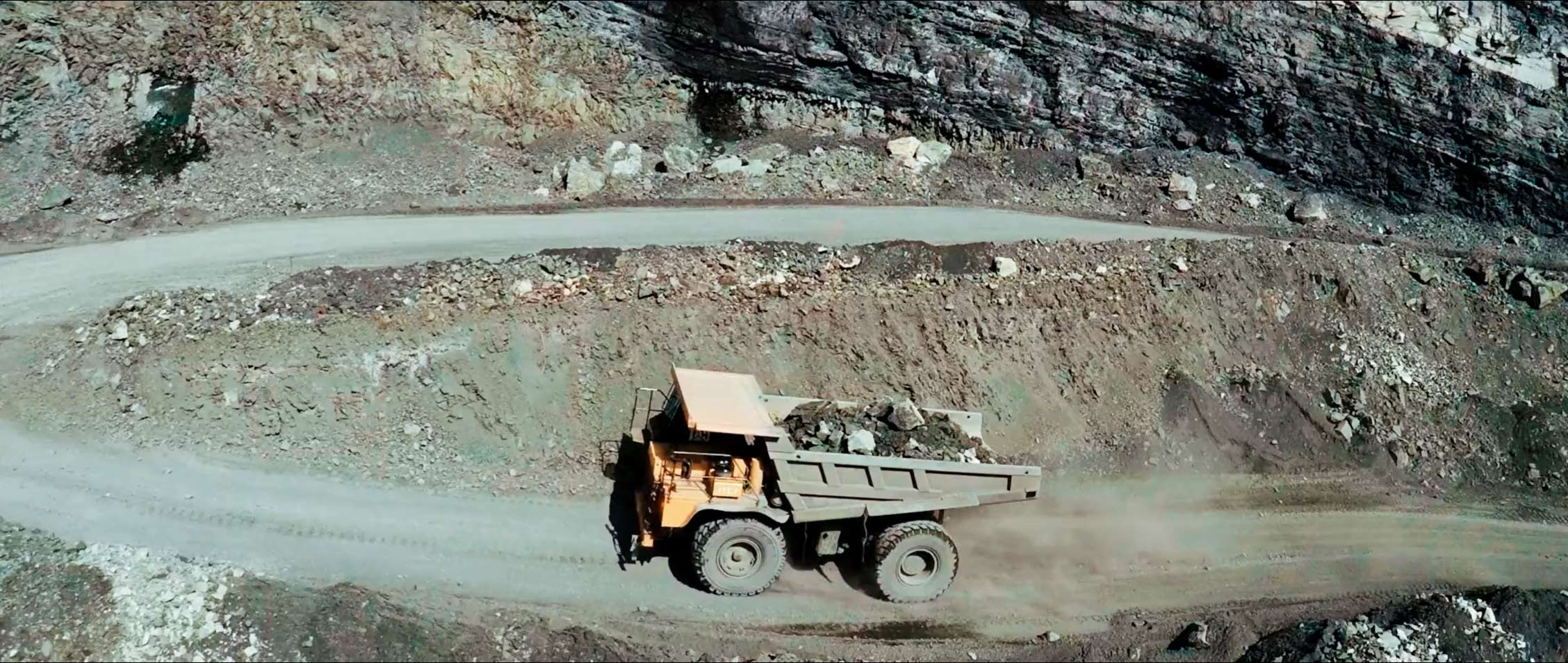 earth mover driving